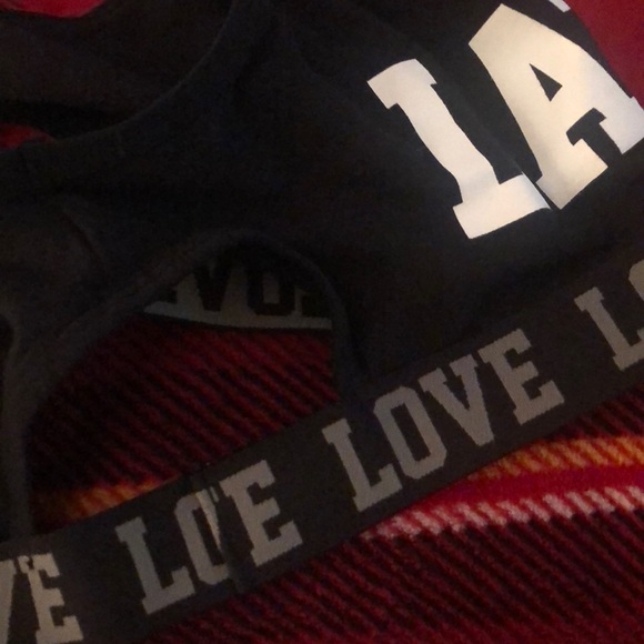 Crop bra with side cut outs - Picture 4 of 4